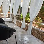 Vela Bed & Breakfast
